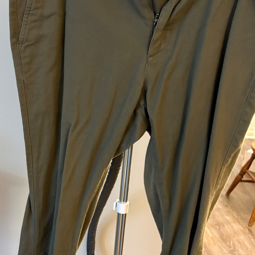 Old Navy Men's Dark Olive Chinos
